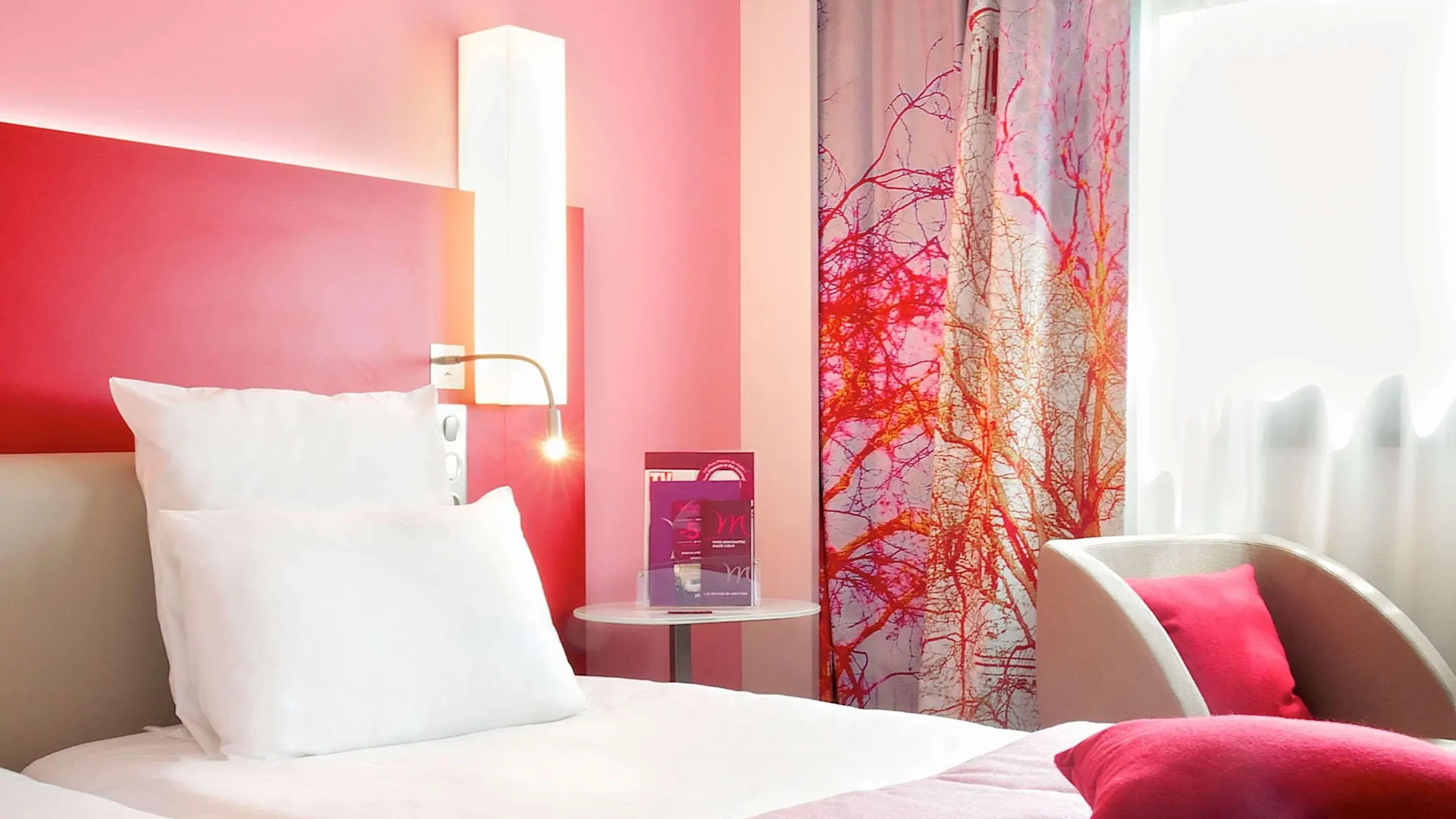 Hotell Mercure Montmartre Sacre Coeur 4*