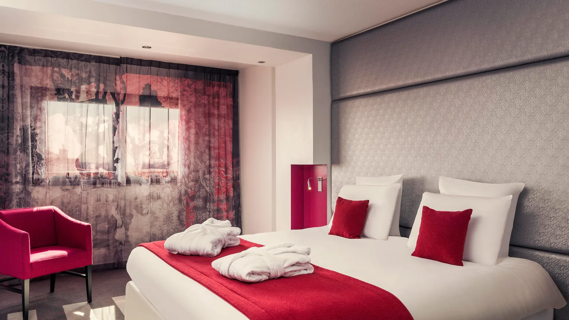 Mercure Montmartre Sacre Coeur 4*